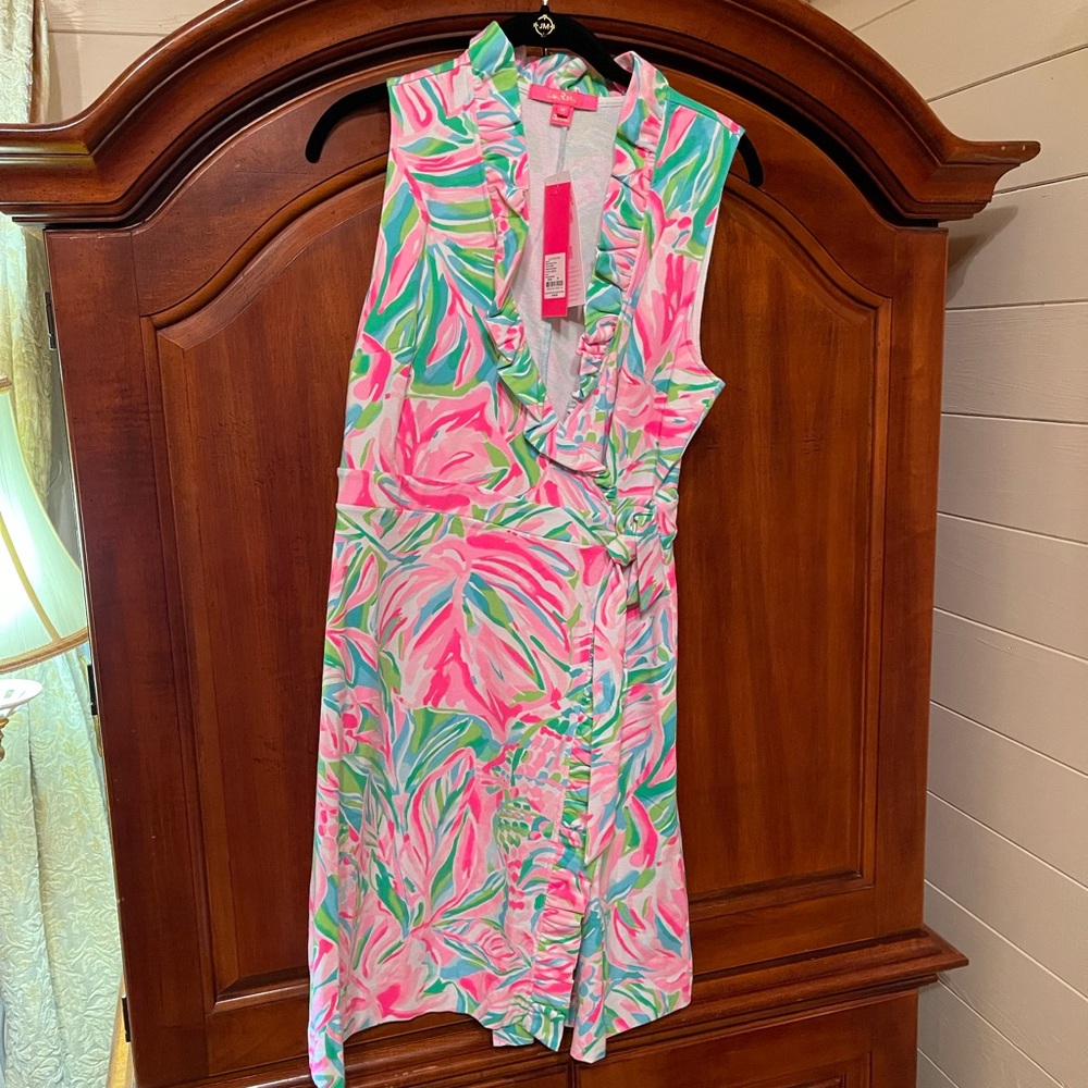 Lilly Pulitzer wrap dress size Mesium NWT